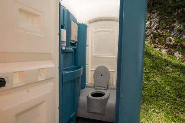 Best Standard Portable Toilet Rental  in Belle Fourche, SD